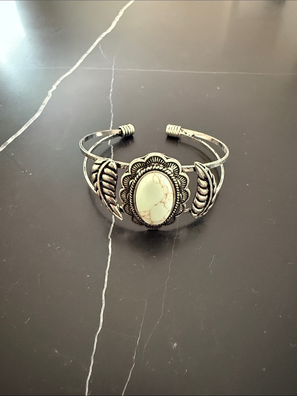 Silver-Tone Cuff Bracelet with Cream Stone Accent
